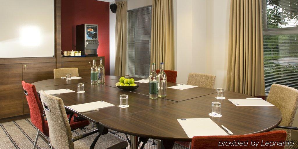 Express Bristol By Ihg Hotel 3*
