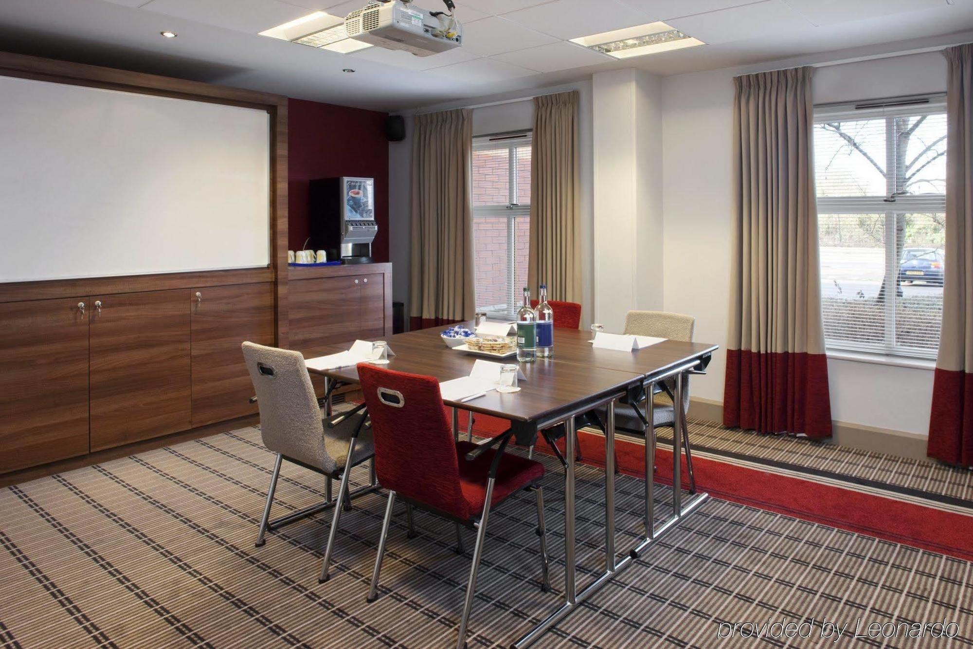 Express Bristol By Ihg Hotel