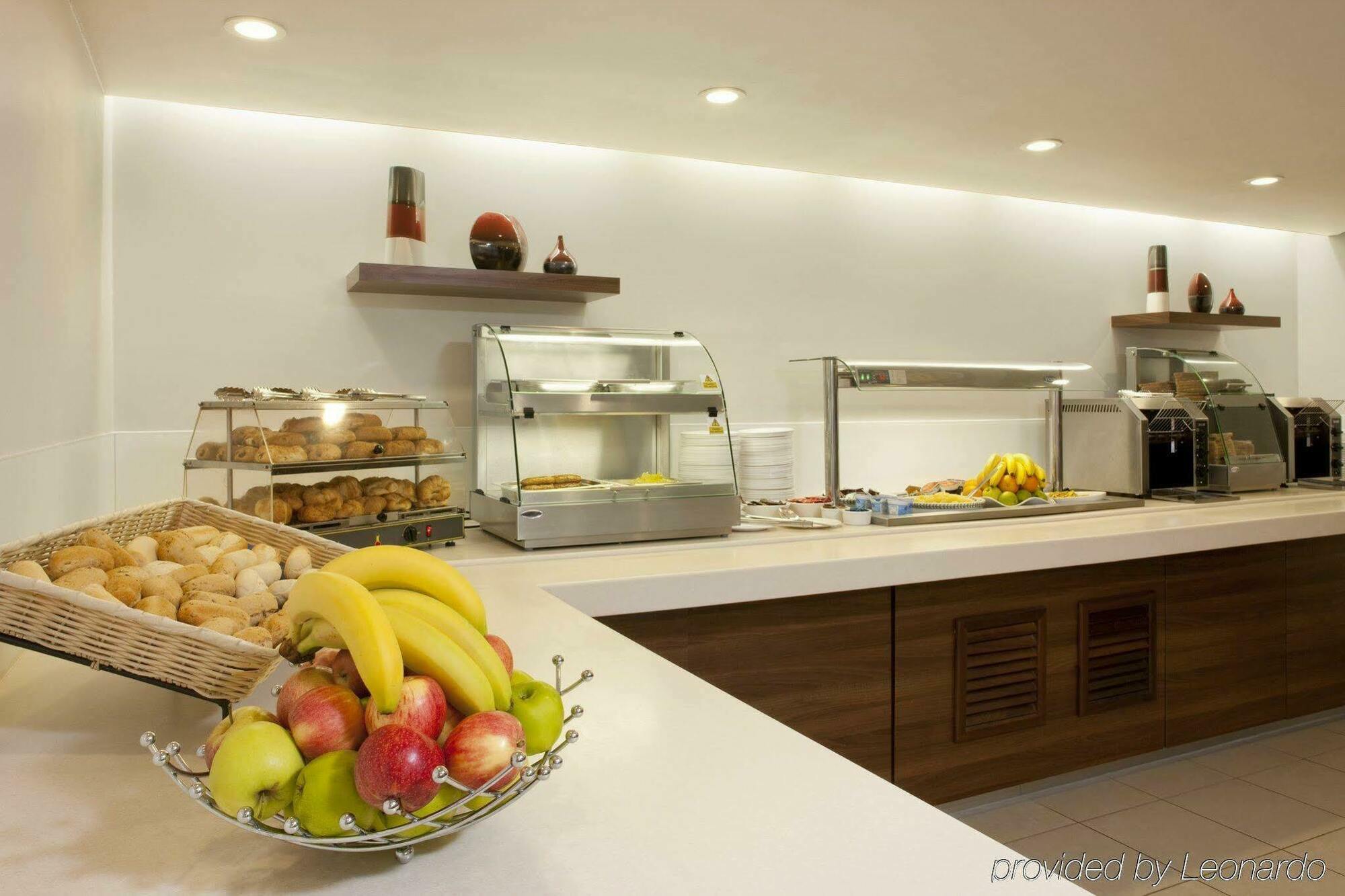 Express Bristol By Ihg Hotel